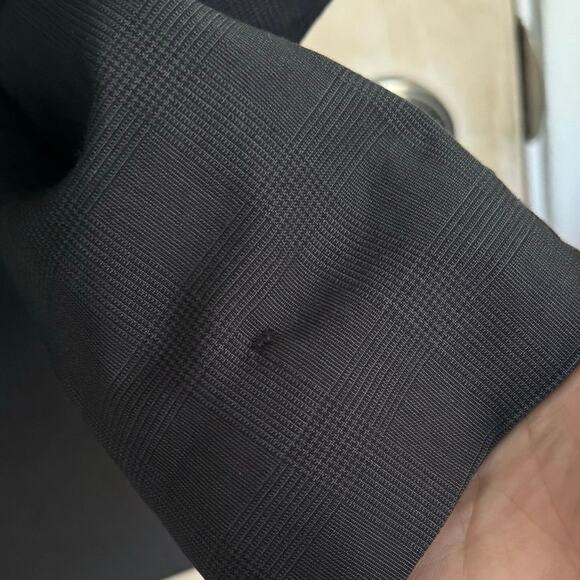 Express Men's Dark Grey Black Fitted Blazer 38R - Picture 5 of 10